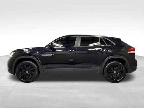 Deep Black 2023 Volkswagen Atlas Cross Sport 2.0T SE w/Technology 4MOTION