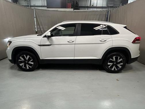 2022 Volkswagen Atlas Cross Sport 2.0T SE
