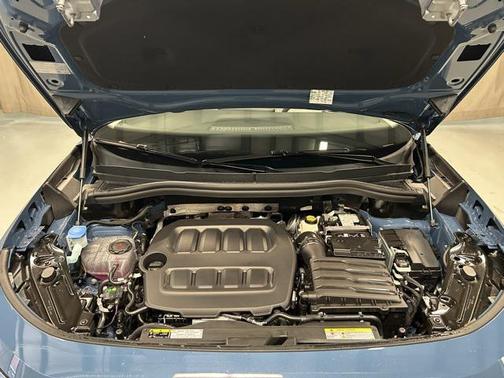 2025 Volkswagen Tiguan 2.0T SE 4MOTION