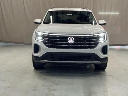 2026 Volkswagen Atlas 2.0T SE w/Technology 4MOTION