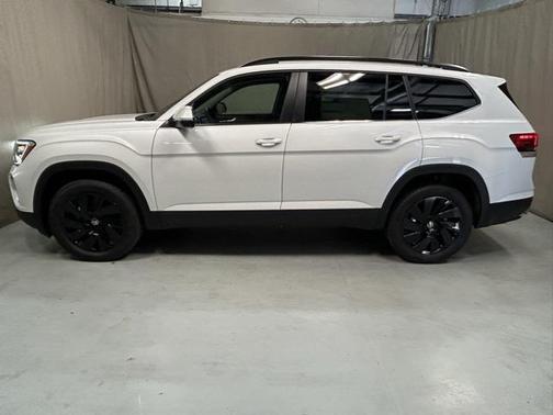 2026 Volkswagen Atlas 2.0T SE w/Technology 4MOTION