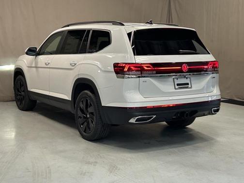 2026 Volkswagen Atlas 2.0T SE w/Technology 4MOTION