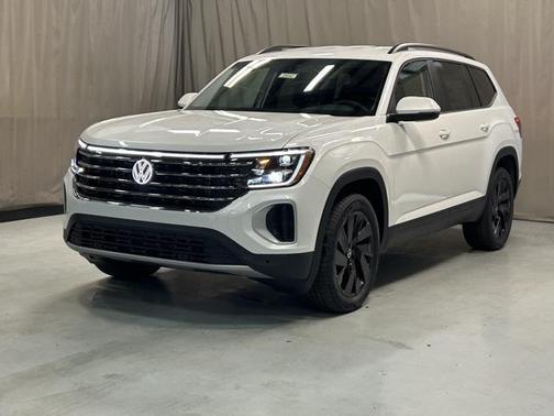 2026 Volkswagen Atlas 2.0T SE w/Technology 4MOTION