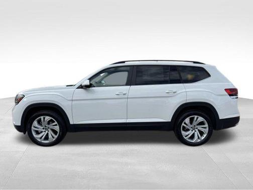 Pure White 2023 Volkswagen Atlas 3.6L SE w/Technology