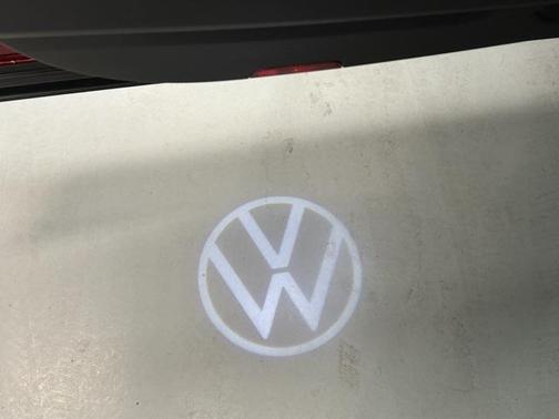 2022 Volkswagen Atlas Cross Sport 3.6L V6 SEL Premium R-Line