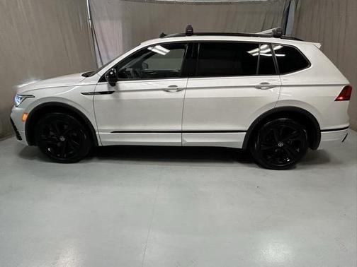 2023 Volkswagen Tiguan 2.0T SE R-Line Black 4MOTION