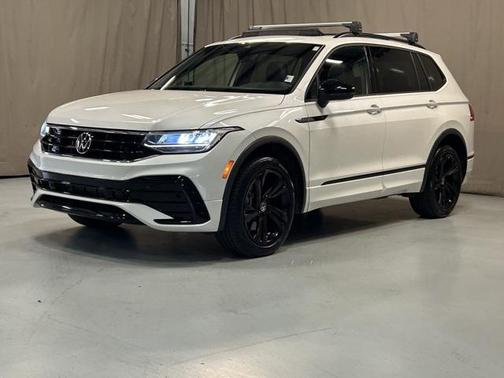 2023 Volkswagen Tiguan 2.0T SE R-Line Black 4MOTION