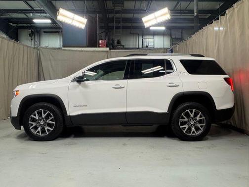 Summit White 2022 GMC Acadia AWD SLT