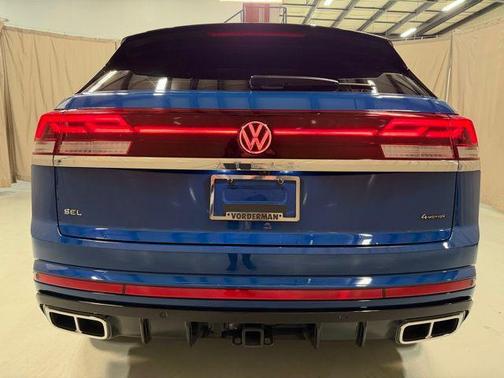 2025 Volkswagen Atlas Cross Sport 2.0T SEL Premium