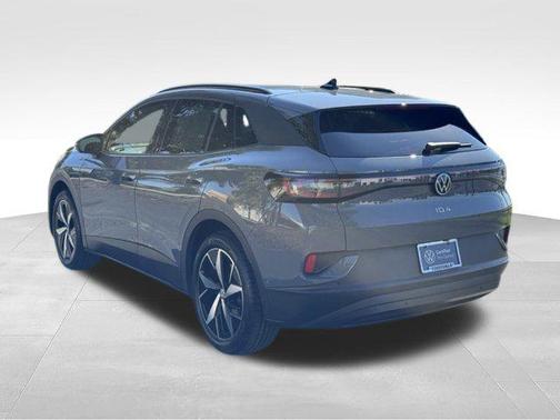 Deep Black Pearl 2023 Volkswagen ID.4 S