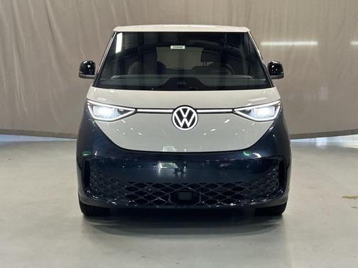 2025 Volkswagen ID. Buzz Pro S Plus with 4MOTION