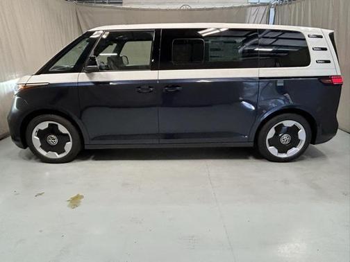 2025 Volkswagen ID. Buzz Pro S Plus with 4MOTION