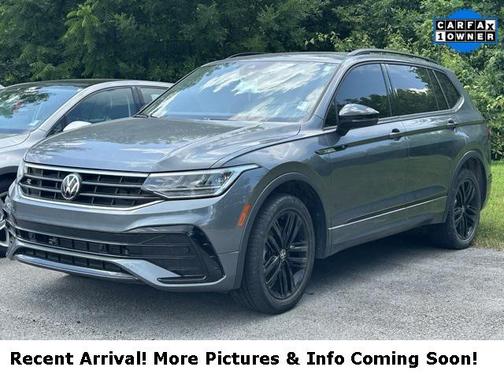 2022 Volkswagen Tiguan 2.0T SE R-Line Black