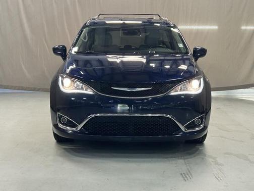 2018 Chrysler Pacifica Touring-L