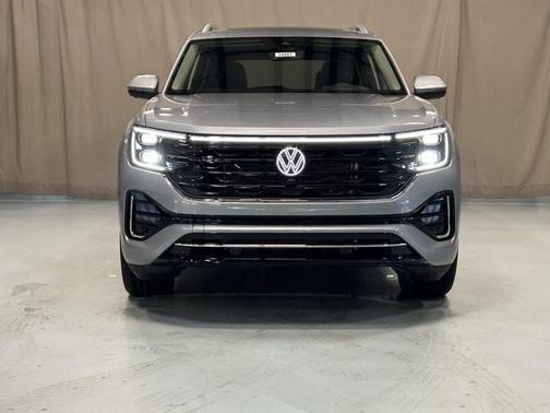 2025 Volkswagen Atlas 2.0T SEL Premium R-Line 4MOTION