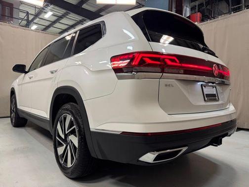 2025 Volkswagen Atlas 2.0T SEL