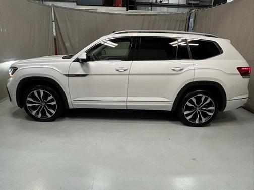 2022 Volkswagen Atlas 3.6L SEL Premium