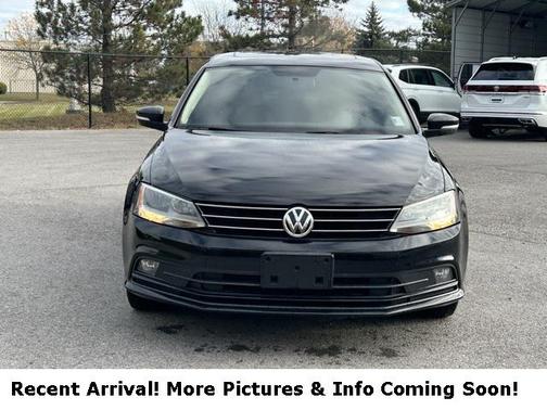 2015 Volkswagen Jetta Auto SE w/Connectivity/Navigation
