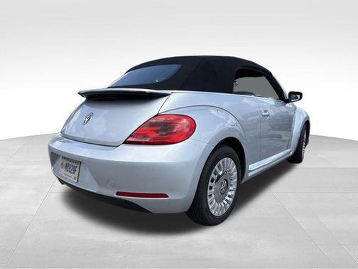 Reflex Silver Metallic 2014 Volkswagen Beetle 2.5L