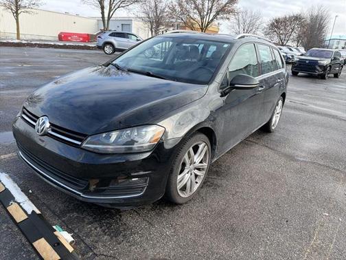 2015 Volkswagen Golf SportWagen TDI SEL 4-Door