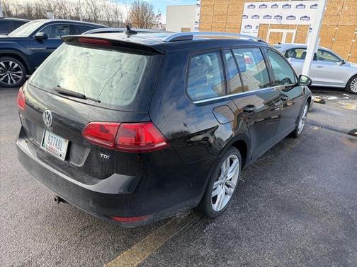 2015 Volkswagen Golf SportWagen TDI SEL 4-Door