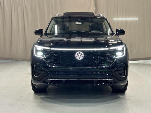 2025 Volkswagen Atlas 2.0T SEL Premium R-Line 4MOTION
