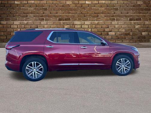 2022 Chevrolet Traverse High Country