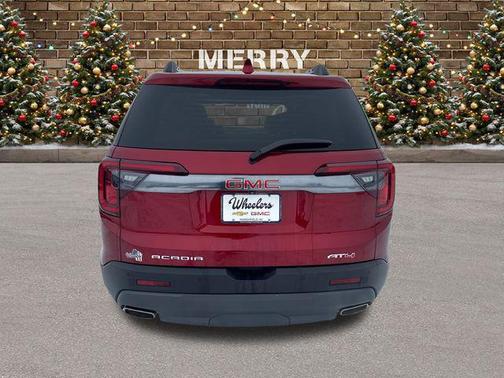 2023 GMC Acadia AWD AT4