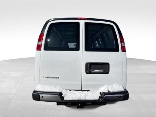 Summit White 2026 Chevrolet Express 2500 Work Van