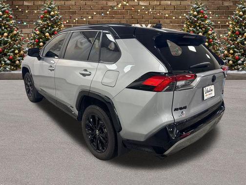 2024 Toyota RAV4 Hybrid SE