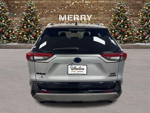 2024 Toyota RAV4 Hybrid SE