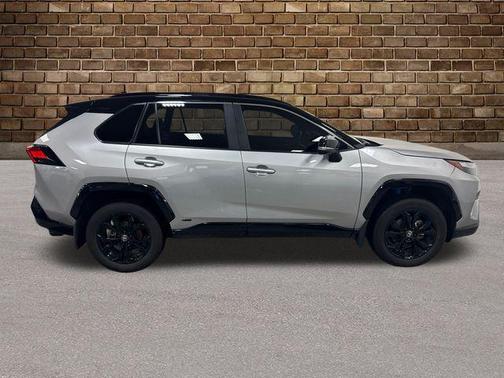 2024 Toyota RAV4 Hybrid SE