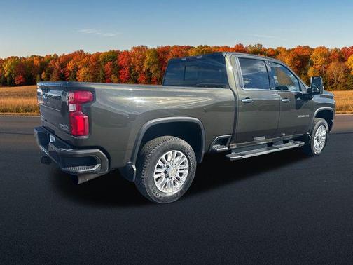 2022 Chevrolet Silverado 2500 High Country