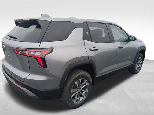 Sterling Gray Metallic 2026 Chevrolet Equinox 1LT