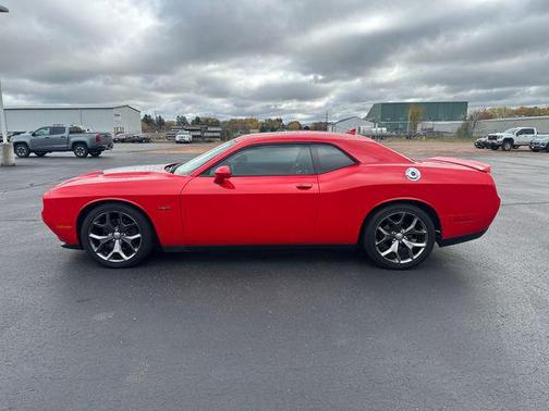 2015 Dodge Challenger R/T Plus