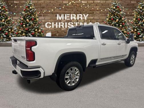 2025 Chevrolet Silverado 3500 High Country