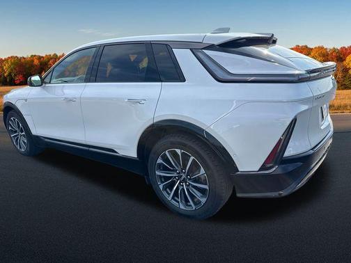 2024 Cadillac LYRIQ Sport