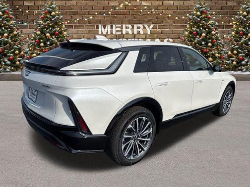 2024 Cadillac LYRIQ Sport