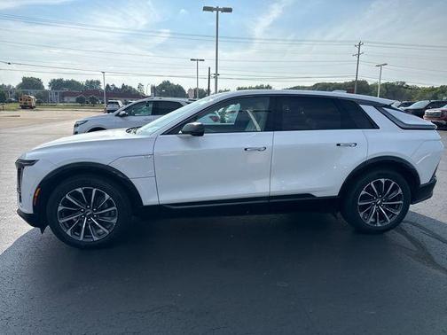 2024 Cadillac LYRIQ Sport