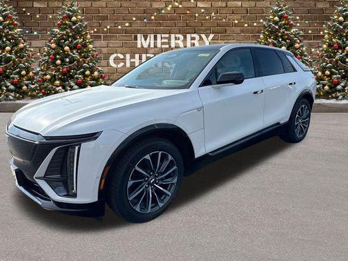 2024 Cadillac LYRIQ Sport