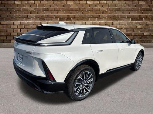 2024 Cadillac LYRIQ Sport