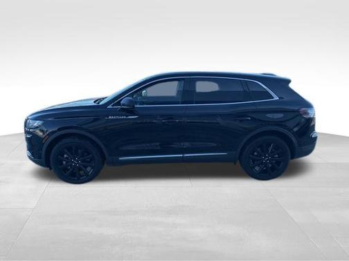 Infinite Black Metallic Clearcoat 2023 Lincoln Nautilus Reserve