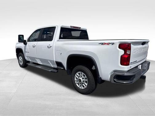 Summit White 2023 Chevrolet Silverado 2500 LT
