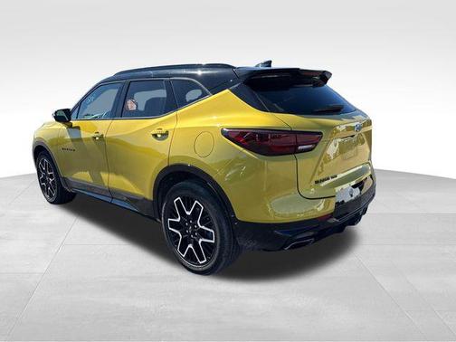 Nitro Yellow Metallic 2024 Chevrolet Blazer RS