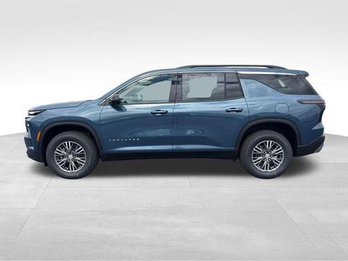 Lakeshore Blue Metallic 2026 Chevrolet Traverse LT