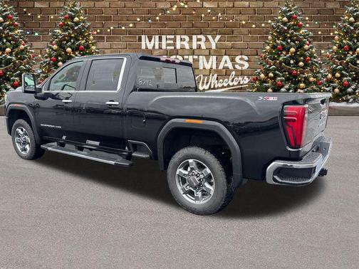 2026 GMC Sierra 2500 SLT