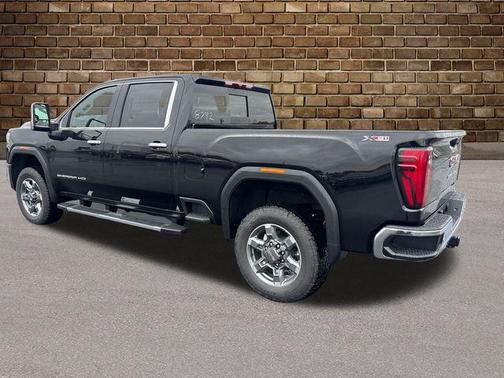 2026 GMC Sierra 2500 SLT