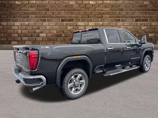 2026 GMC Sierra 2500 SLT
