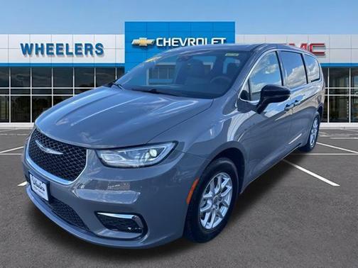 2025 Chrysler Pacifica L