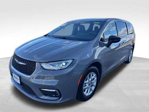 2025 Chrysler Pacifica L